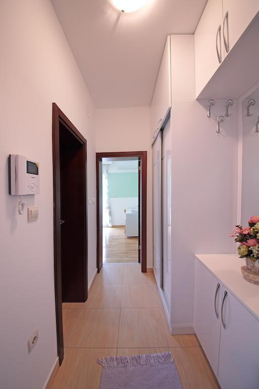 Apartments Aleksandra بودغوريتْسا الغرفة الصورة