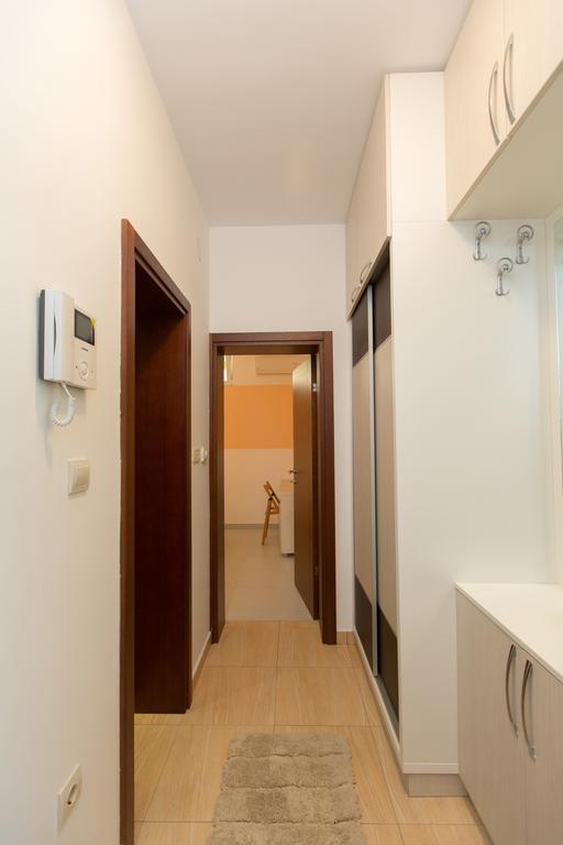 Apartments Aleksandra بودغوريتْسا الغرفة الصورة