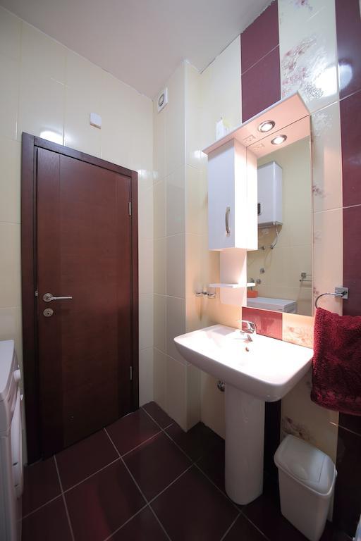 Apartments Aleksandra بودغوريتْسا الغرفة الصورة