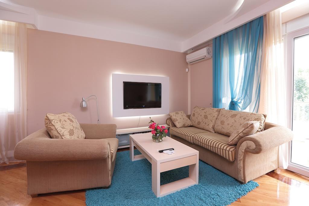 Apartments Aleksandra بودغوريتْسا الغرفة الصورة